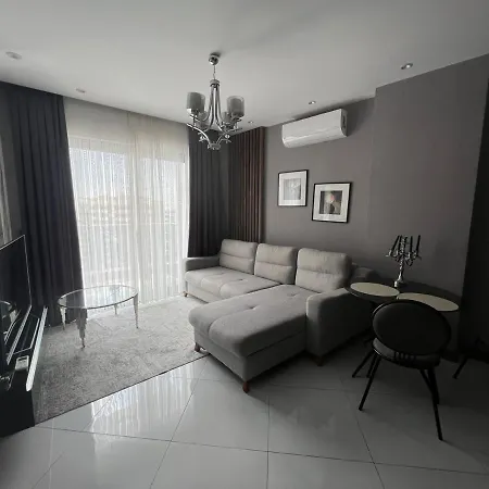 Serenity Apartment *